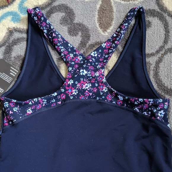 Workout Top - Picture 5 of 7